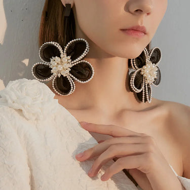 925 Silver needle lace flowers exaggerated EuropeAn-American style artificial pearl niche eardrop personality tide matching earw