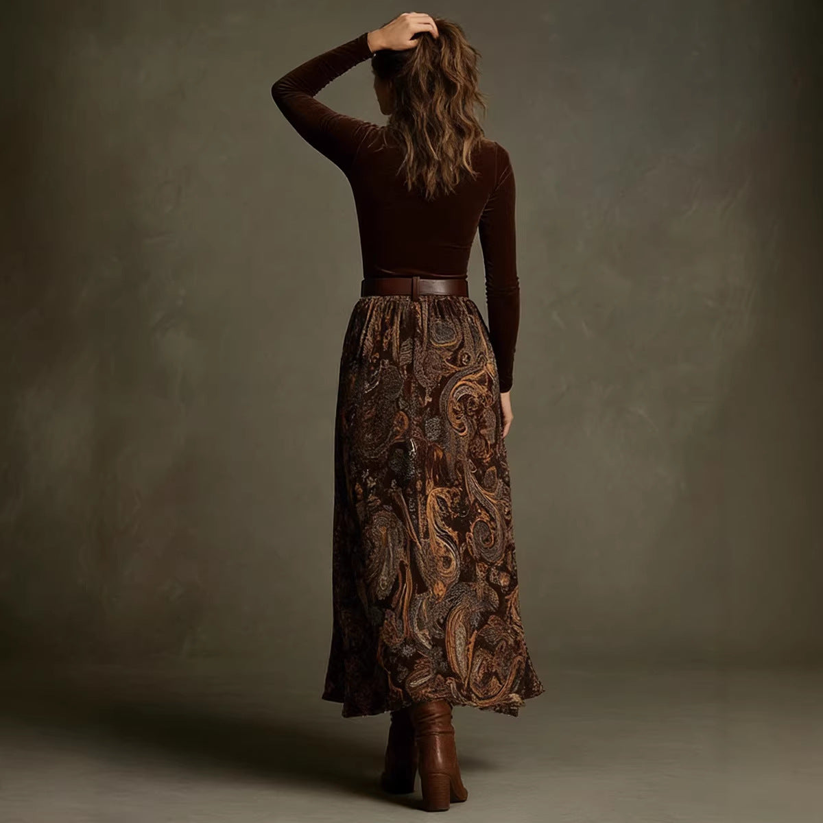 Slim fit printed long skirt set with belt
