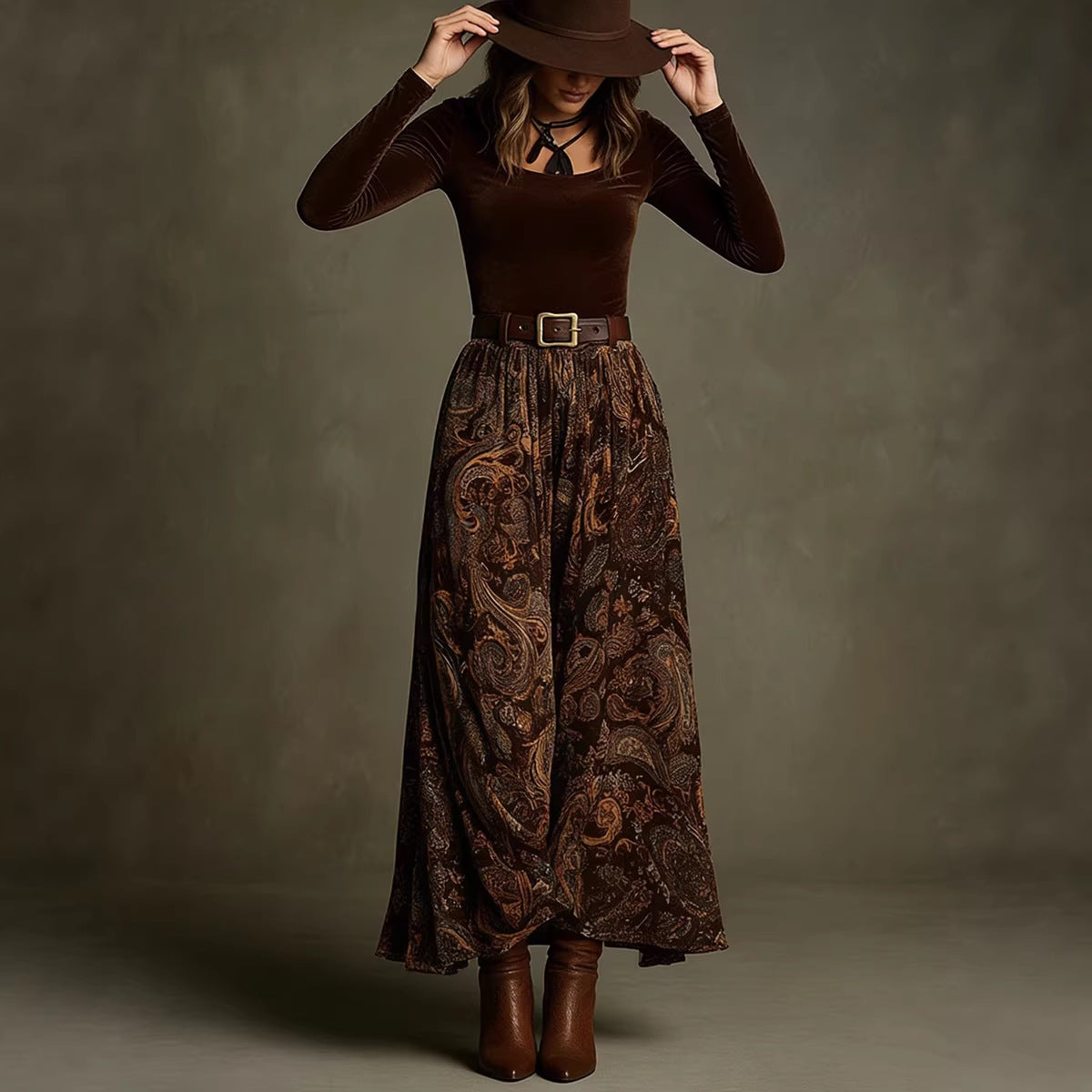 Slim fit printed long skirt set with belt